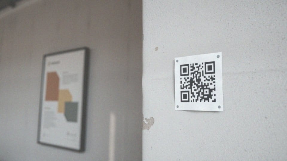 Jakie dane mogą być przechowywane w kodzie QR?